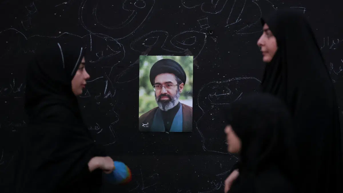 "Hamaney'i enkazdan çıkardık"