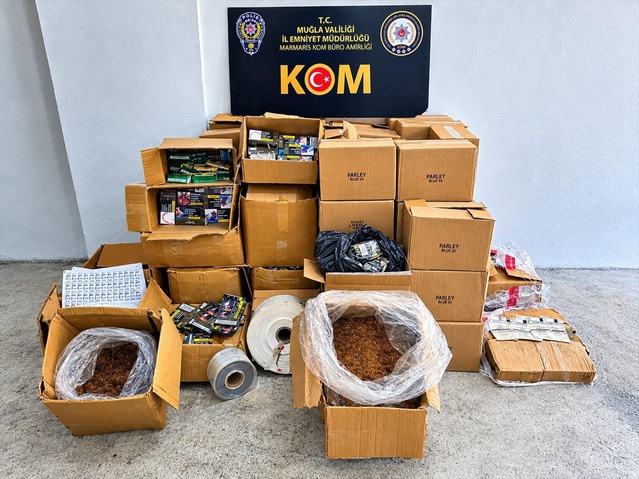 Muğla Marmaris'te kaçak tütün operasyonunda 4 kişi tutuklandı
