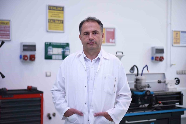 Doç. Dr. Özgür Özdilli'nin bıçaksız öğütme makinesi faydalı model tescili aldı