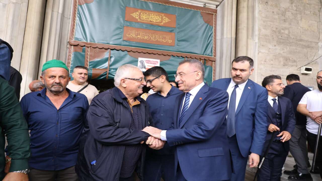 Fuat Oktay vatandaş ve esnafla buluştu