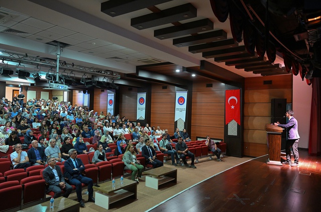 Sincan'da 3 bin 217 öğretmene şiddet ve siber farkındalık eğitimi verilecek