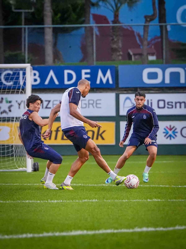 Trabzonspor, Samsunspor deplasmanı hazırlıklarına Thomas Reis yönetiminde başladı