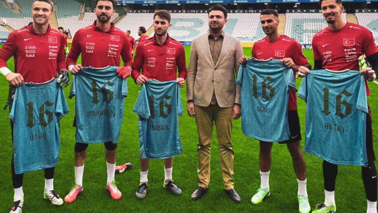 Bursaspor Başkanı Enes Çelik’ten A Milli Takım’a ziyaret