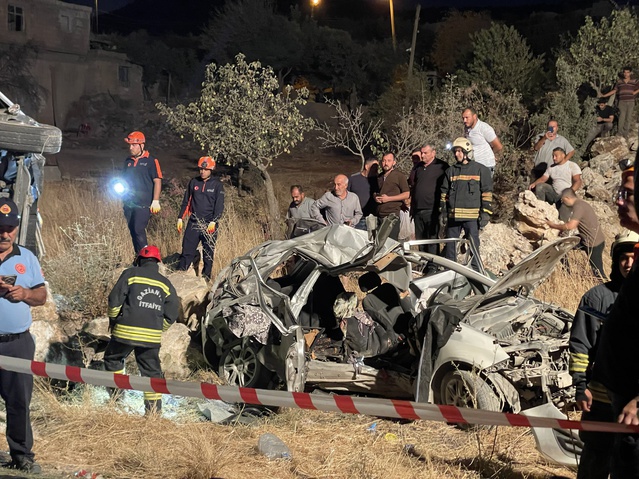 Gaziantep Nurdağı'nda otobüs kazasında ölen 7 kişinin kimlikleri belirlendi