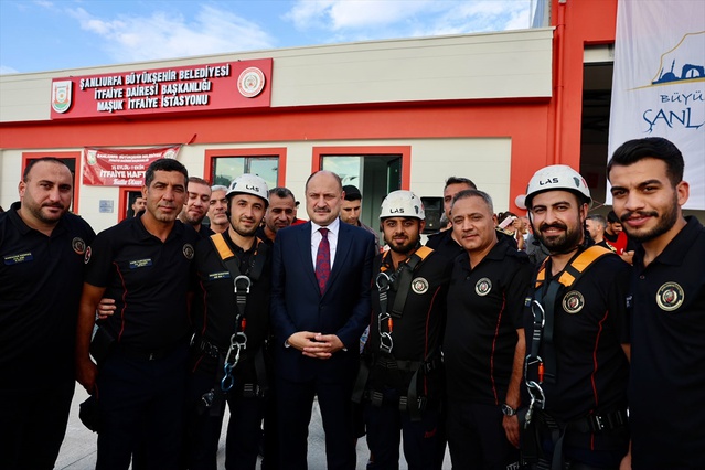 Şanlıurfa'da itfaiye 17 istasyona çıkarıldı, Karaköprü ve ŞUAK binaları açıldı