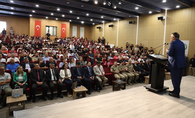 Iğdır Üniversitesi Rektörü Gürel, Terörsüz Türkiye dersinde 'yeter artık' dedi