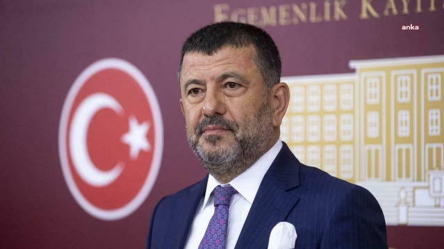 YENİ Partili Ağbaba, Malatya'da katıldığı programda rahatsızlanıp hastaneye kaldırıldı