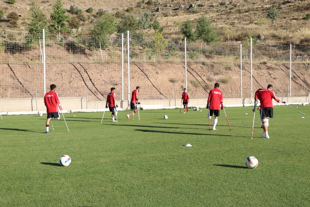 Ampute Milli Futbol Takımı, Dünya Kupası öncesi Erciyes'te yeniden kampa girdi