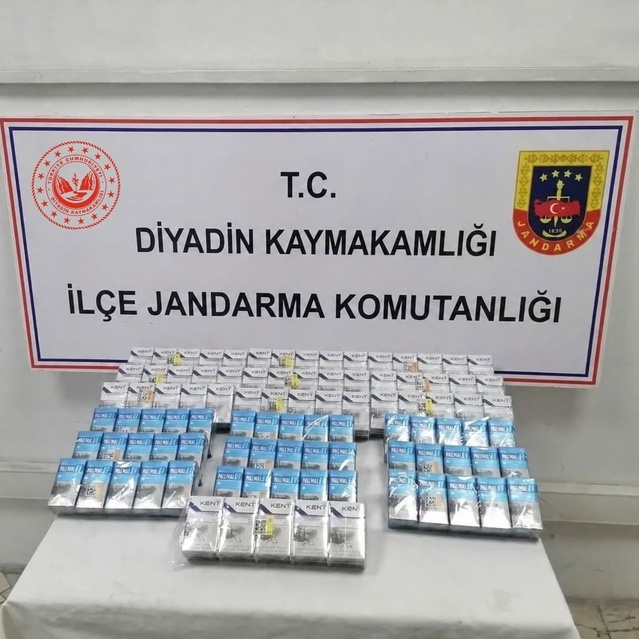 Ağrı Diyadin'de jandarma denetiminde 190 paket gümrük kaçağı sigara ele geçirildi