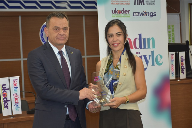 Kadın Gücü Projesi kapsamında Konya'da kadın girişimciler ticaret eğitimi aldı