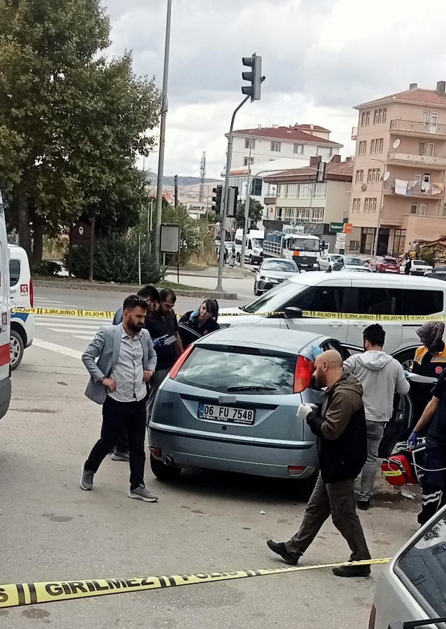 Ankara Çubuk'ta park halindeki araçta hareketsiz görülen 2 kişi hayatını kaybetti