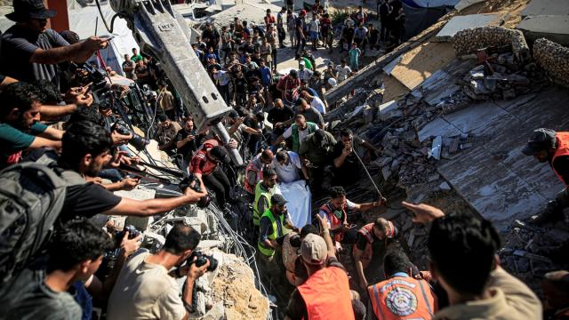 Soykırımcı İsrail'in ateşkesten bu yana Gazze'ye düzenlediği saldırılarda ölenlerin sayısı 1400'ü geçti