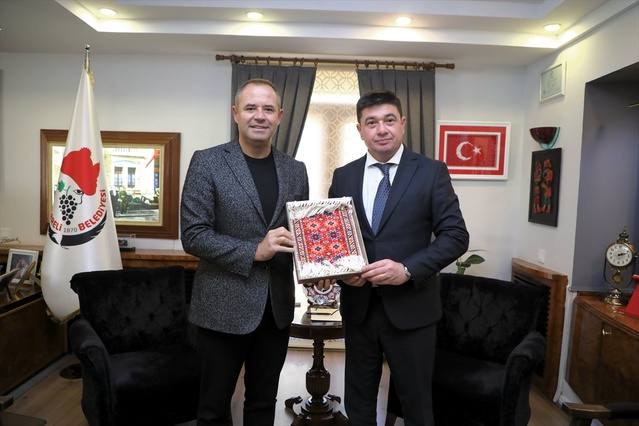 Kırklareli Belediye Başkanı Bulut, Azerbaycan Başkonsolosu Aliyev'i ağırladı
