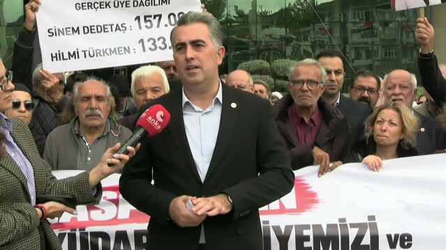 YENİ Parti'li Cingil, Dedetaş için Üsküdar Belediyesi önünde irade gaspına isyan etti