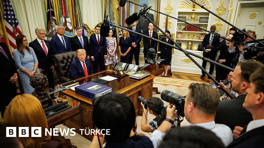 Trump'ın CNN ve Politico'ya Beyaz Saray yasağına karşı dava ve diğer kanallardan boykot