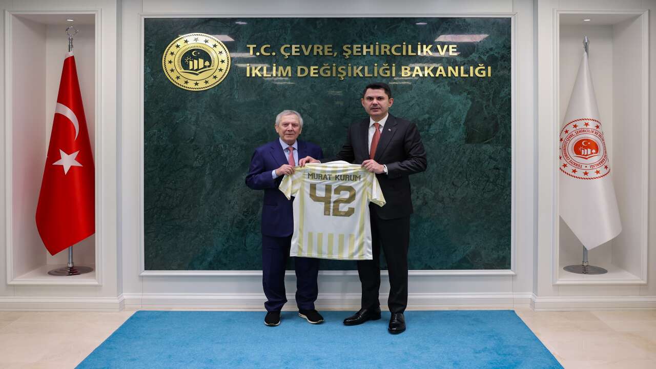 Bakan Murat Kurum, Fenerbahçe Başkanı Aziz Yıldırım’ı kabul etti
