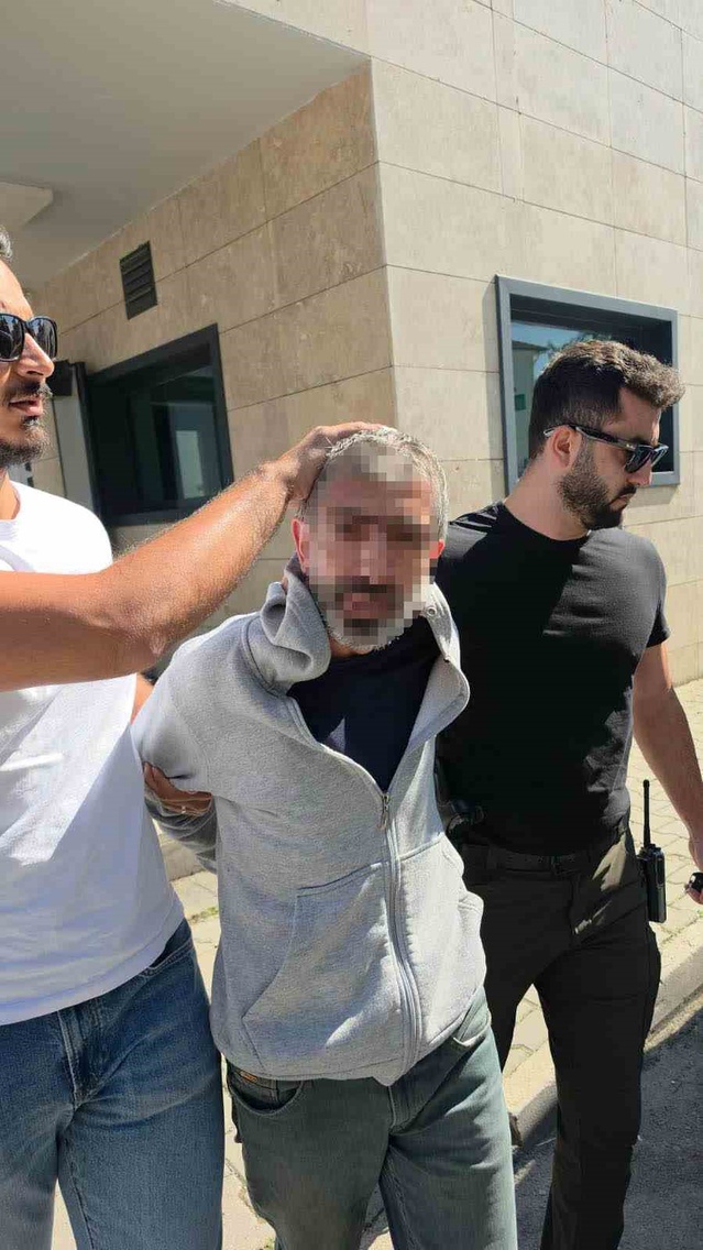 Akyazı'da uyuşturucuyla yakalanan şüpheli tutuklandı, 'Akyazı'nın baronu de' dedi