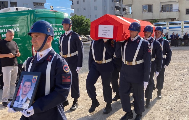 Konya'da hayatını kaybeden Jandarma Uzman Çavuş Mustafa Can Erdemli'de defnedildi