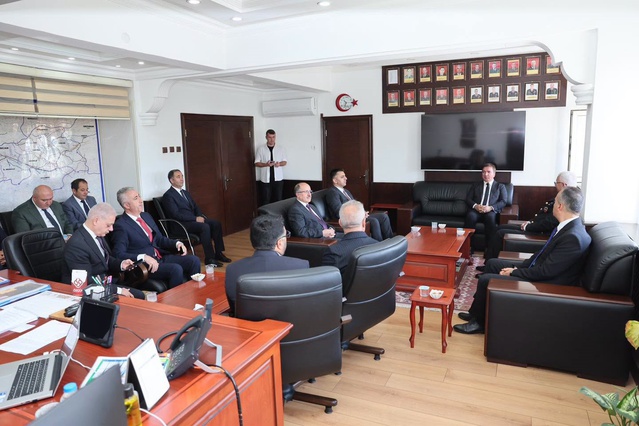 Erzincan Valisi Aydoğdu, kayınvalidesi ölen Jandarma Komutanı'na başsağlığı diledi