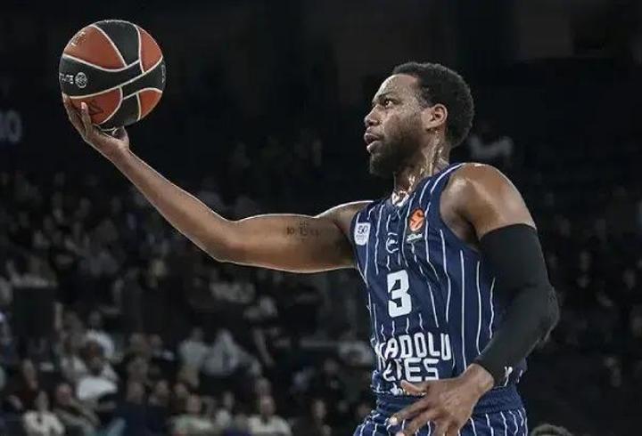 BARCELONA ANADOLU EFES BASKETBOL MAÇ ÖZETİ: Barcelona-Anadolu Efes maçı kaç kaç bitti?