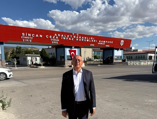 Çakırözer, Sincan'da 40 kişilik koğuşta yerde yatırılan Tekerek için adalet istedi