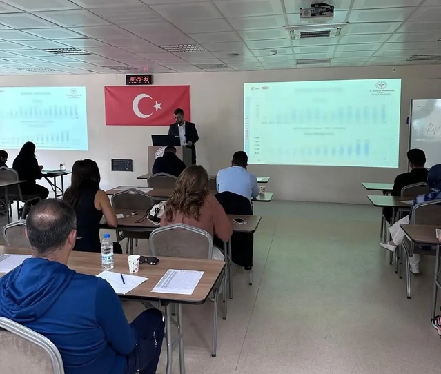 Eskişehir Ambulans Servisi'nin Eylül toplantısında ekiplere teşekkür belgesi verildi
