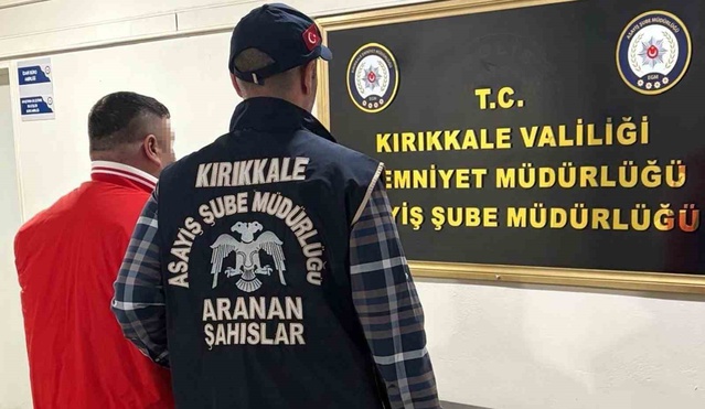 Kırıkkale'de aranan 2 hükümlü, 13 ve 4 yıllık cezalarıyla cezaevine gönderildi
