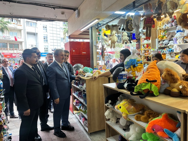 BBP Genel Başkanı Destici, Denizli'de esnafı ziyaret etti, vatandaşlarla sohbet etti