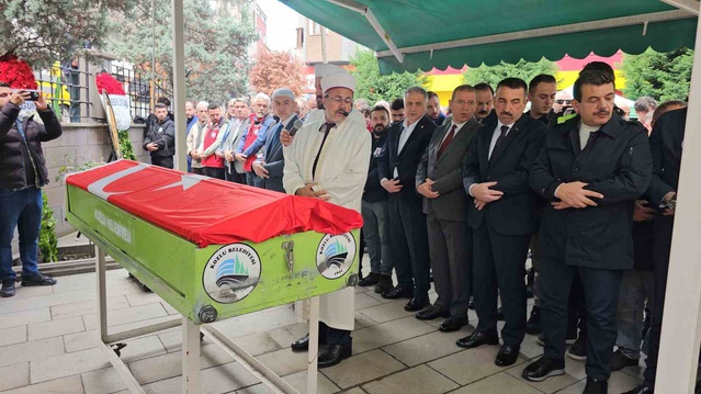 Zonguldak Kozlu'da kömür silosuna düşen maden işçisi Ufuk Demir toprağa verildi