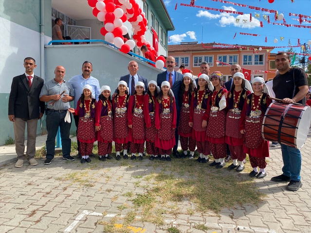 Doğanşehir'de İlköğretim Haftası kutlandı, Kaymakam Sungur başarı diledi