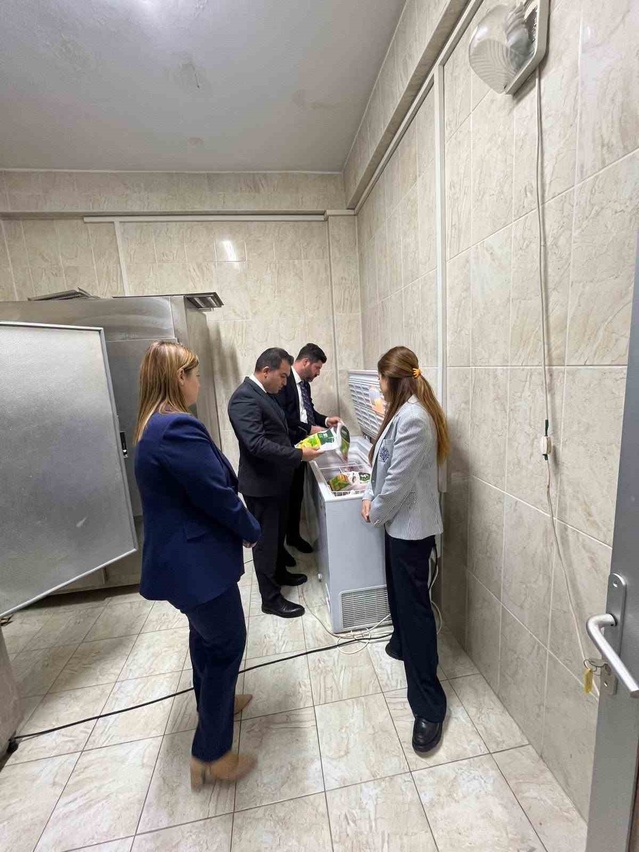 İl Müdür Yrd. Duman, Bilecik Bozüyük'teki Çocuk Evleri Sitesi'nde yemekhaneyi denetledi