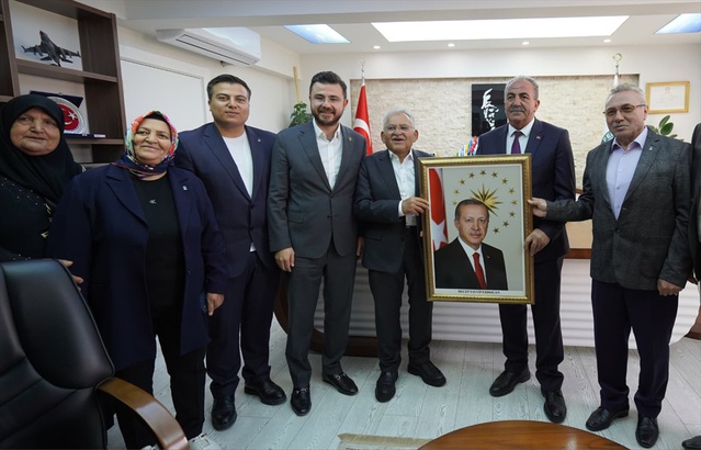 AK Parti Kayseri İl Başkanı Okandan ve Başkan Büyükkılıç'tan ilçe ziyaretleri
