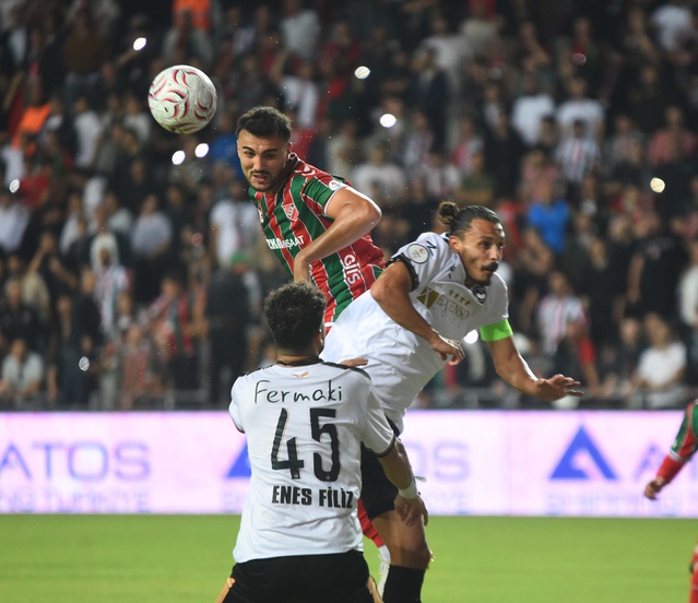 Mustafa Çalışkan'ın 84'teki golüyle Gaziemirspor, Karşıyaka'yı deplasmanda 1-0 yendi