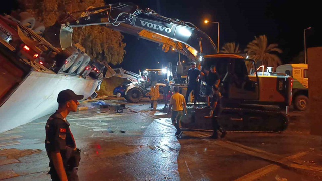 Manavgat'ta tırın altında ölen iki yabancı uyruklu kadının kimliği belirlendi