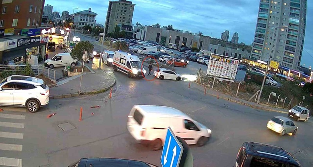 Başakşehir'de ambulansa yol vermeyen sürücü 466 bin lira ceza aldı