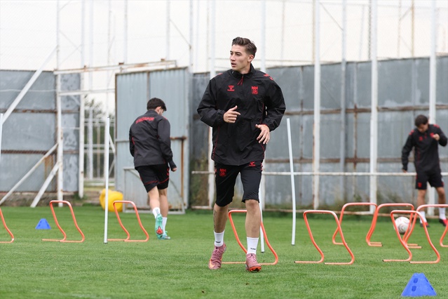 Ekenler Beton Sivasspor, çift kale maçla Pendikspor'a hazırlanıyor