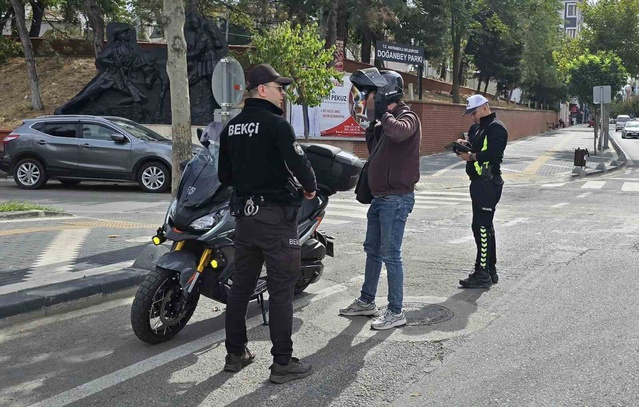 Tekirdağ Hayrabolu'da motosiklet denetiminde kurallara uymayanlara işlem yapıldı