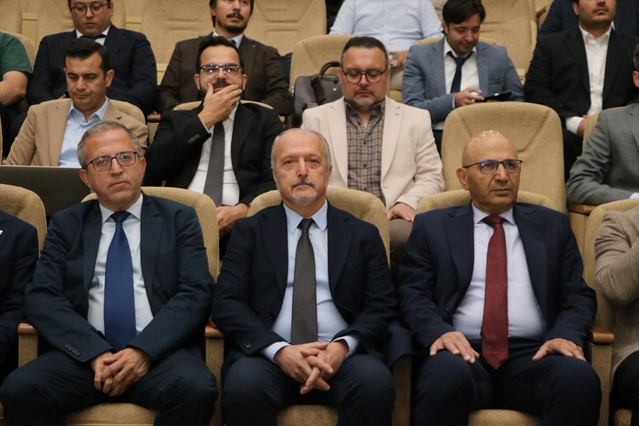 Kalp ve damar cerrahları ile kardiyologlar Erzurum Şehir Hastanesi'nde buluştu