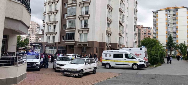 Kayseri Talas'ta balkon temizliğinde 13. kattan düşen kadın hayatını kaybetti