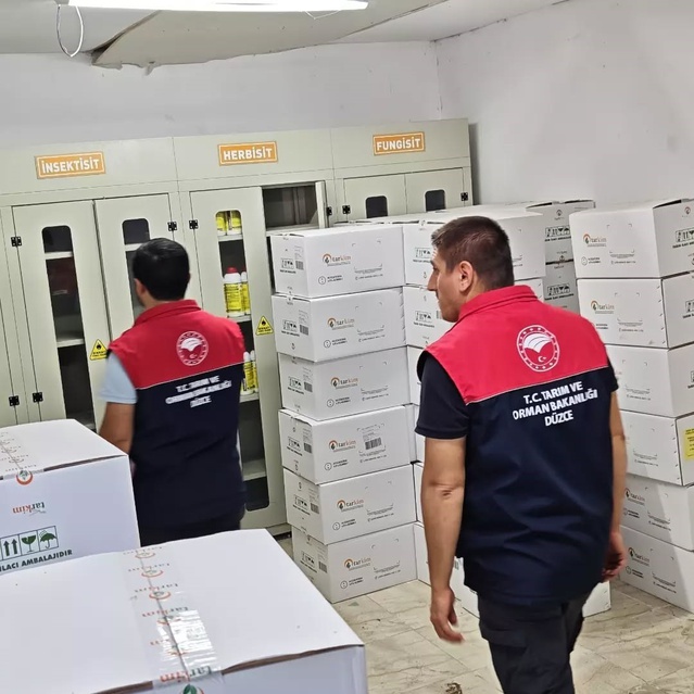 Düzce Yığılca'da gübre ve zirai ilaç bayilerine karekod ve stok denetimi yapıldı