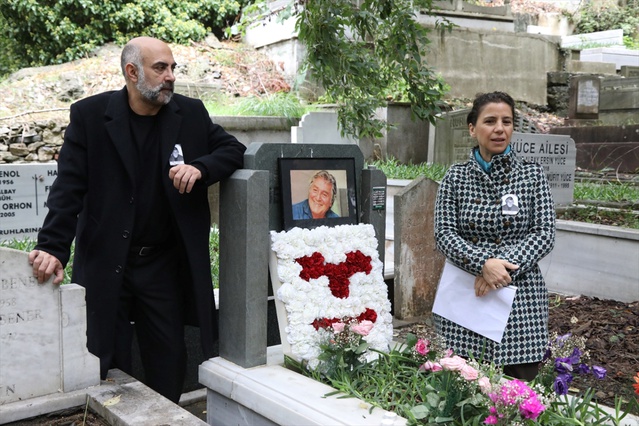 Beklan Algan, vefatının 16. yılında Aşiyan Mezarlığı'nda anıldı, kızı TAL'ı anlattı