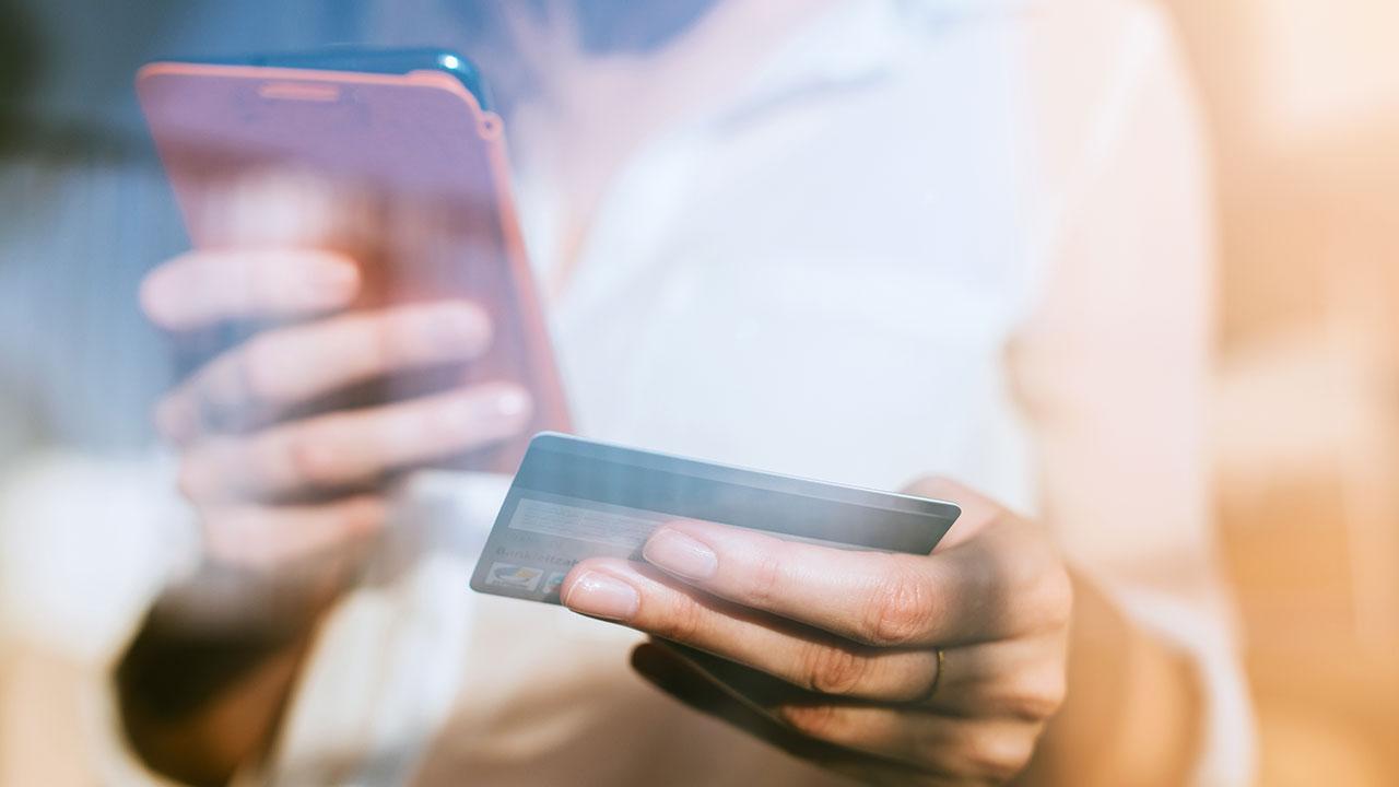 İnternet alışverişlerinde 'IBAN' ve 'sahte bağlantı' uyarısı