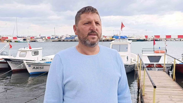Kestane Karası fırtınası Tekirdağ'da balıkçıların ağ bakımına yönelmesine yol açtı