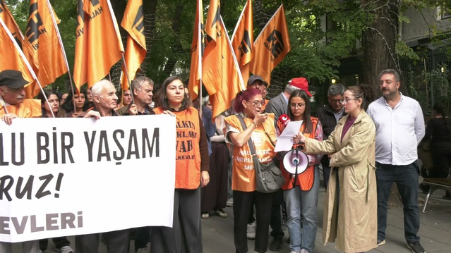 Emekli polisin intiharı sonrası Halkevleri Yüksel Caddesi'nde 'onurlu yaşam' istedi