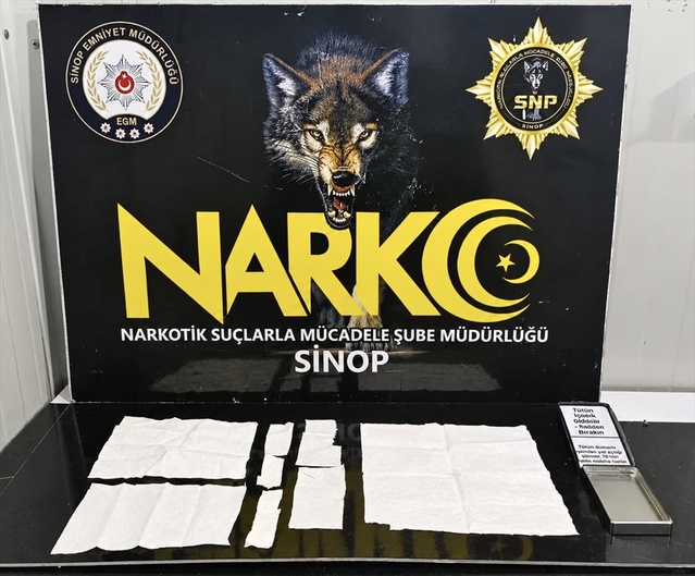Sinop'ta narkotik ekiplerinin uyuşturucu operasyonunda 2 zanlı tutuklandı