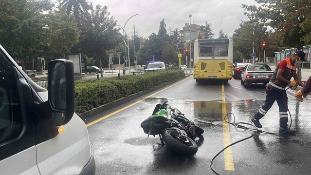 Çorum'da devrilen motosikletin 18 yaşındaki sürücüsü hastanede kurtarılamadı