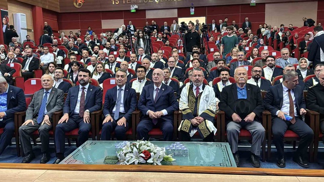 İsmail Kahraman, KBÜ töreninde 15 Temmuz'u işgal teşebbüsü olarak değerlendirdi
