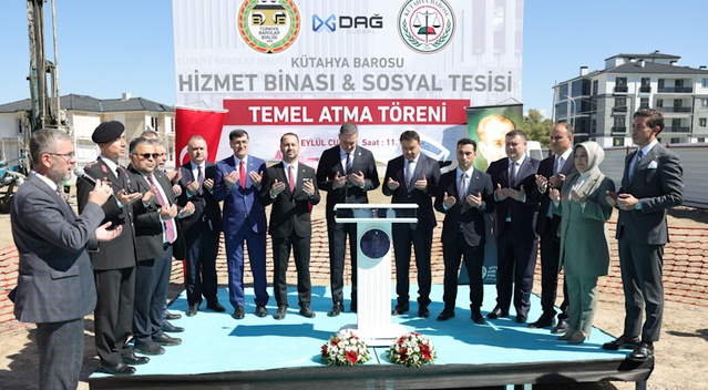 Kütahya'da baro binası ve sosyal tesisin temeli Kahveci'nin katılımıyla atıldı