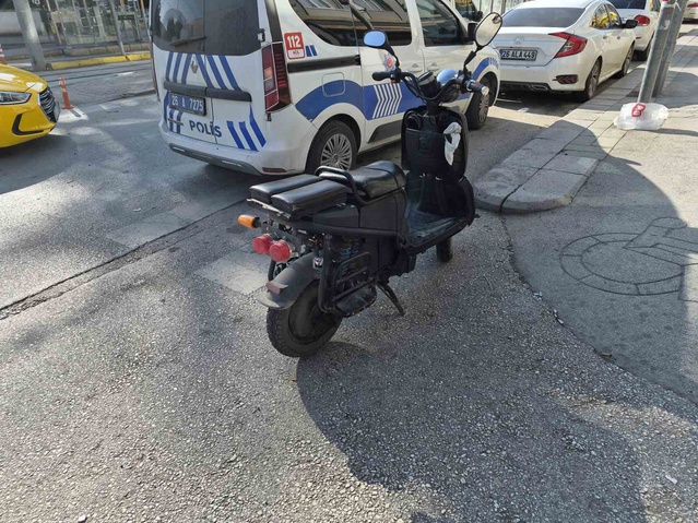 Eskişehir Odunpazarı'nda elektrikli bisiklet sürücüsü yaralandı, otomobil kaçtı