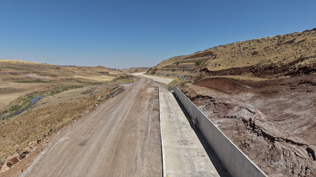 DSİ, Diyarbakır'da Kralkızı-Dicle P3'te yüzde 50'ye ulaştı, 239 bin 650 dekar sulanacak